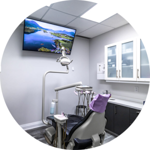 An exam room in a dentists office.